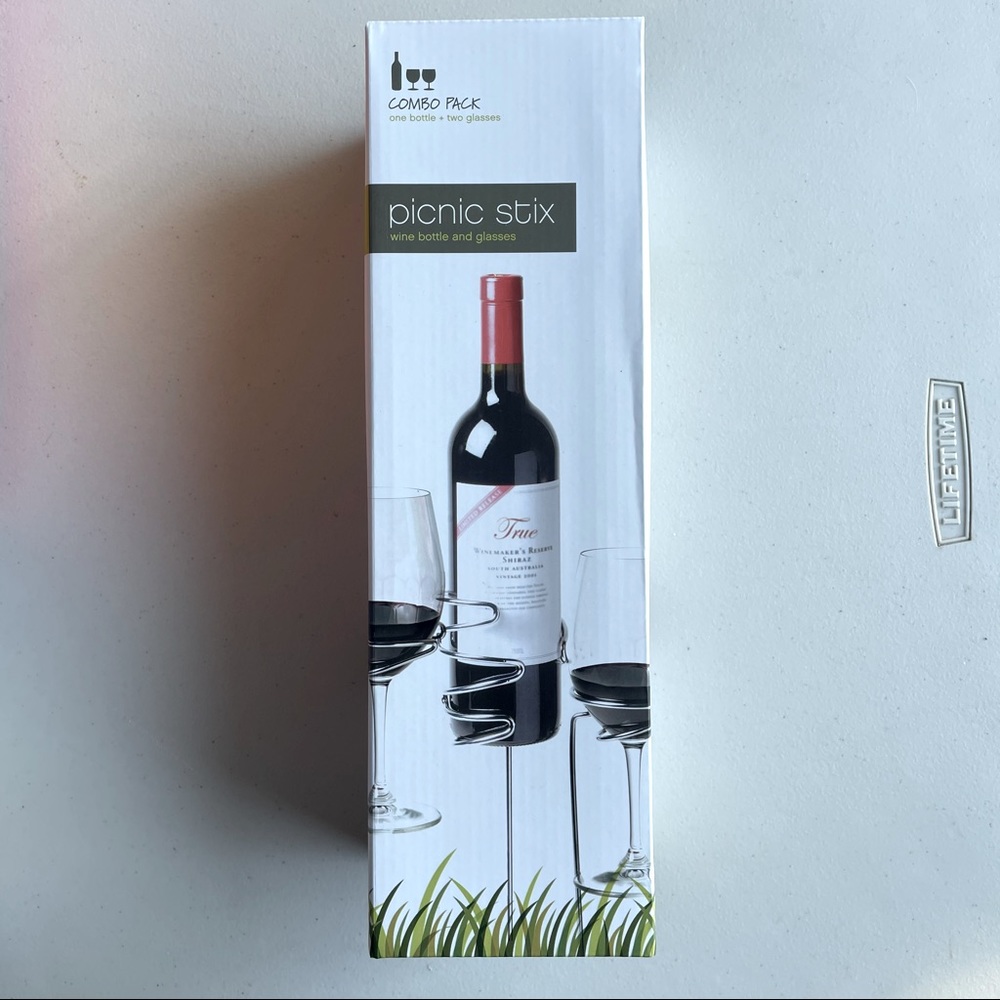 Picnic stix wine stake set for one wine bottle and two glasses